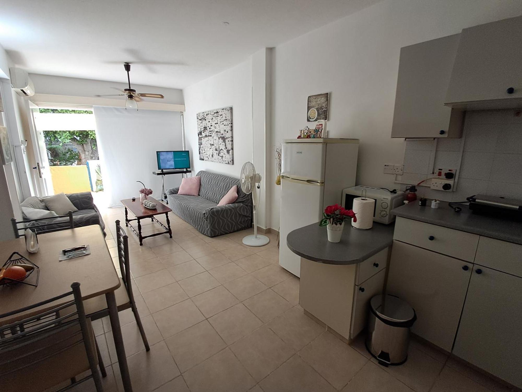 Lca2 Flat For You Apartment Larnaca Ngoại thất bức ảnh